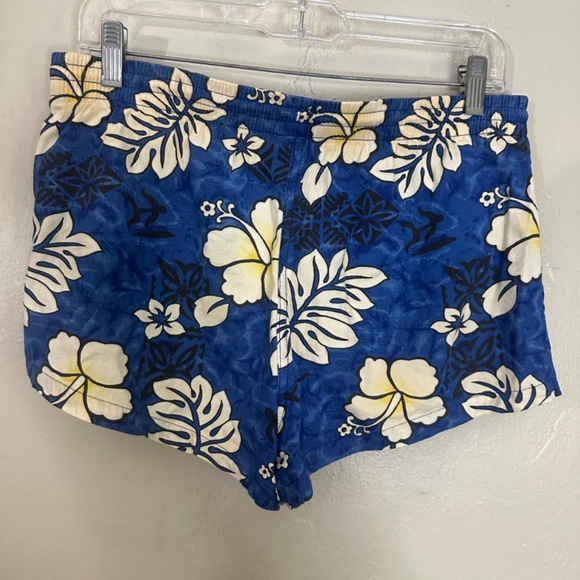 Undergear Floral Swim Trunks Small Gently worn 30-36" waist 2" inseam - Picture 3 of 4